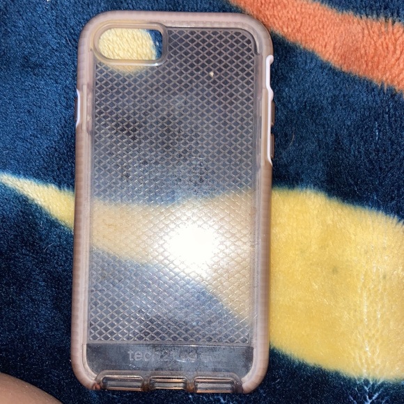 Pink iPhone case - Picture 2 of 3